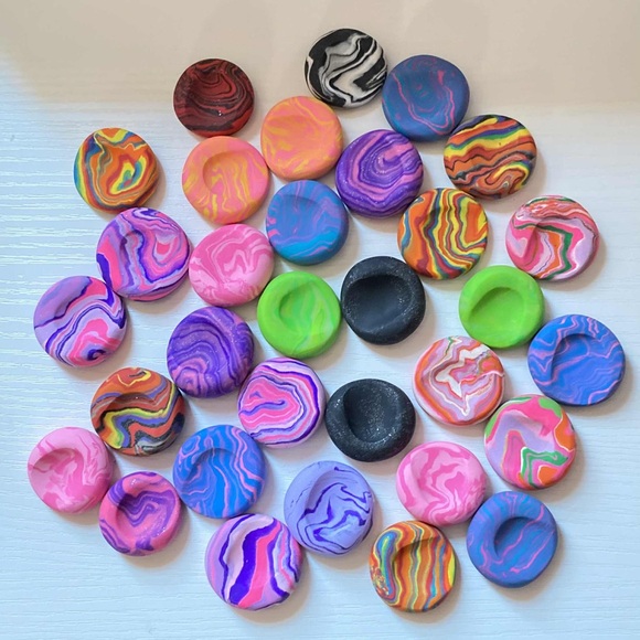 Random 5 Worrystones - Picture 10 of 12